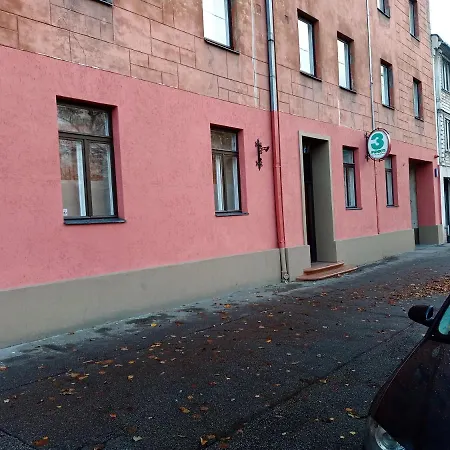 Family Or Group In Center *