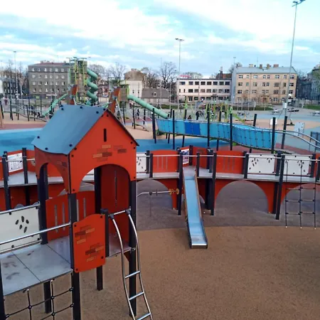 Family Or Group In Center *