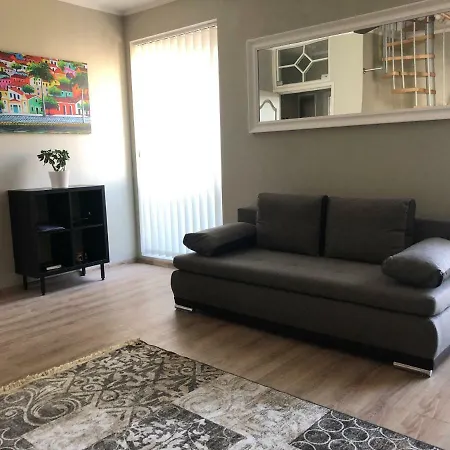 Family Or Group In Center شقة