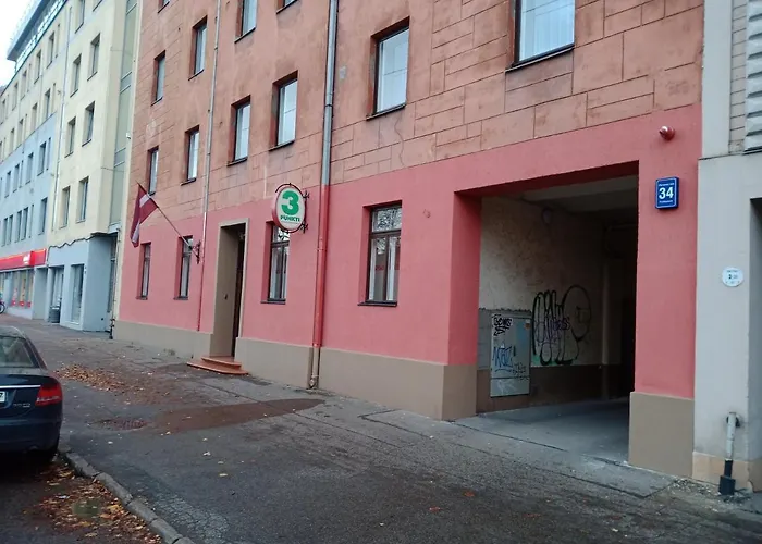 Family Or Group In Center *