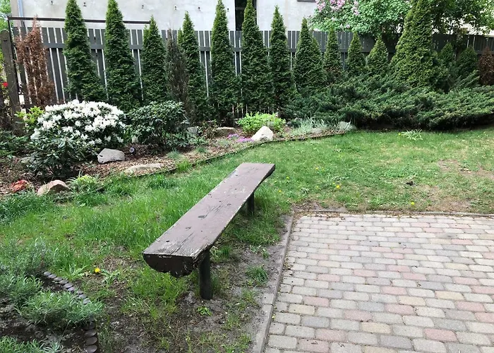 Family Or Group In Center Dzīvoklis